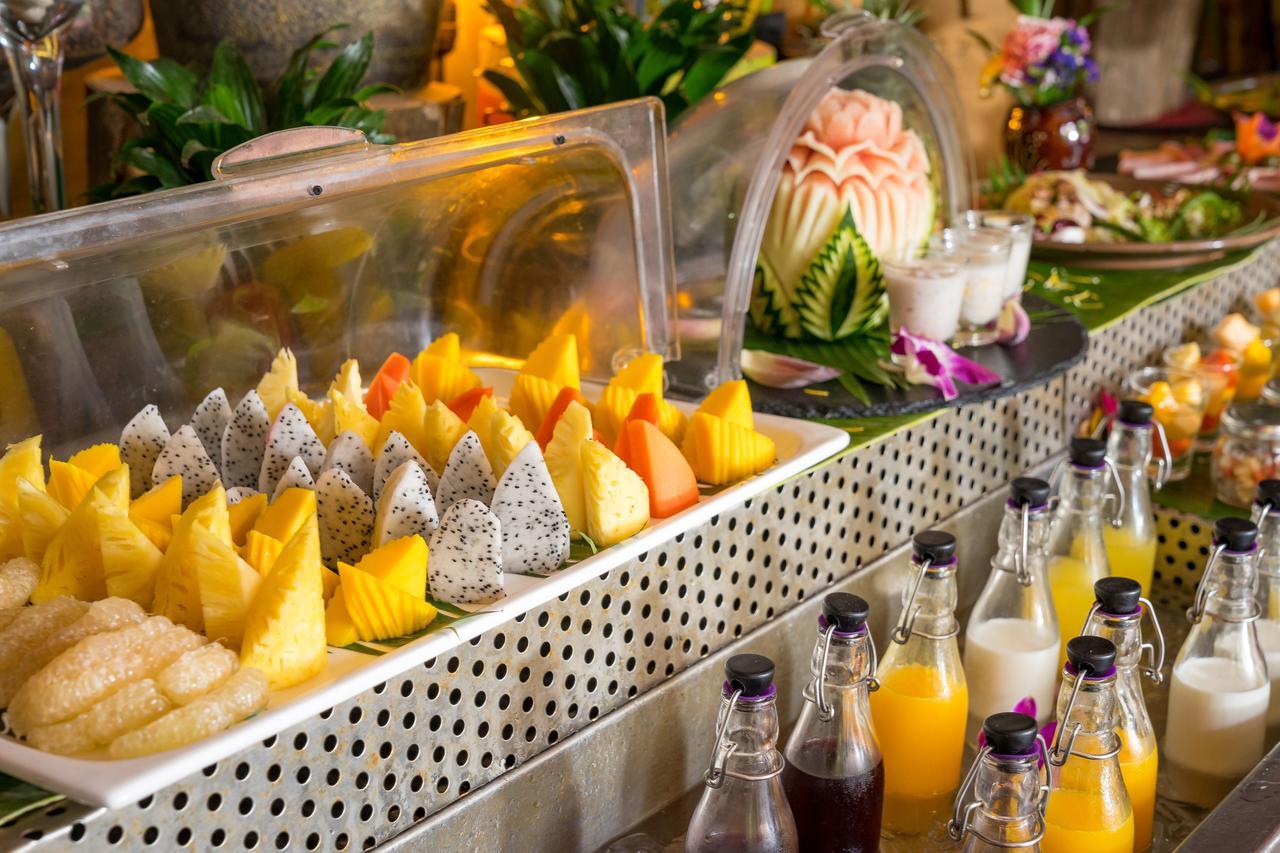 Golden Temple Residence Siem Reap Ngoại thất bức ảnh A buffet at a hotel