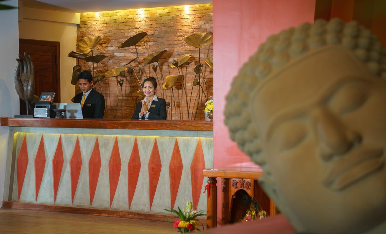 Golden Temple Residence Siem Reap Ngoại thất bức ảnh Reception at the hotel