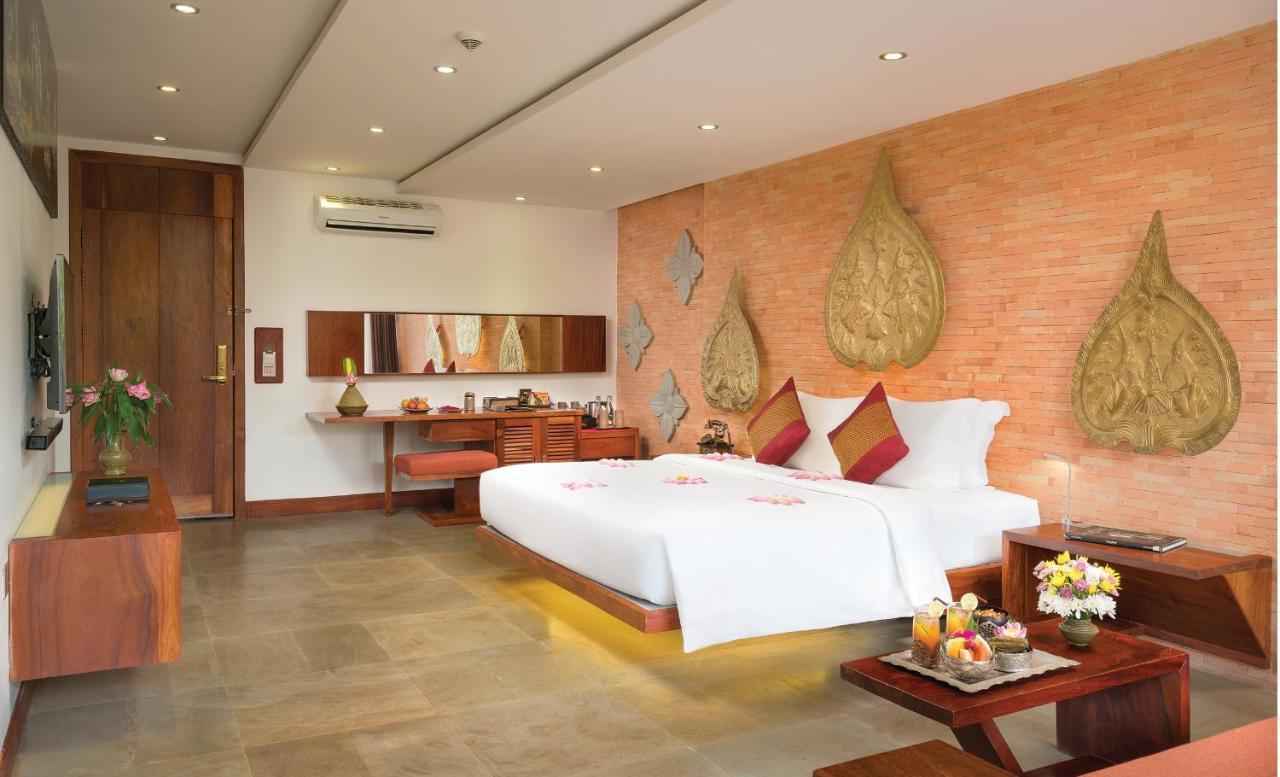 Golden Temple Residence Siem Reap Ngoại thất bức ảnh A bedroom at the hotel
